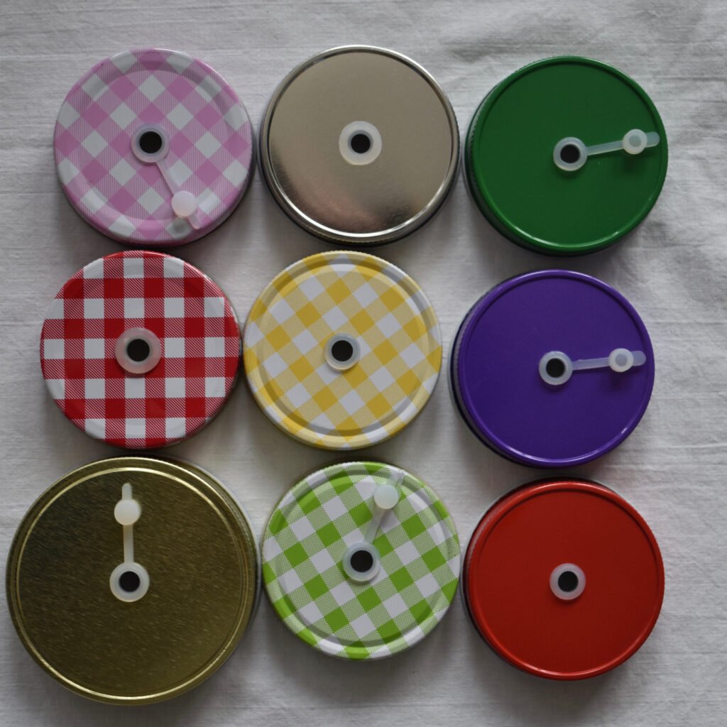 Mason Jar Staw Lid with Straw Hole