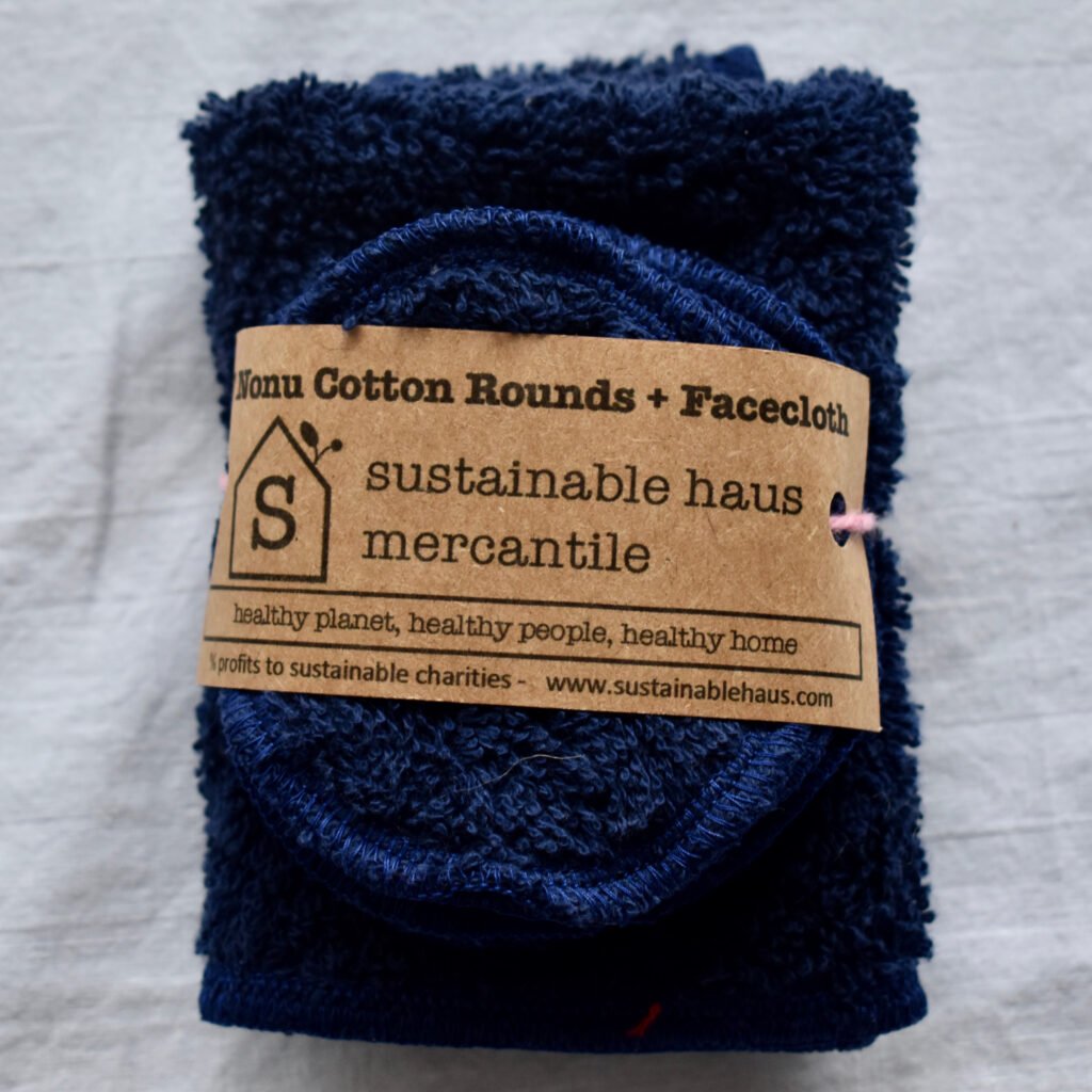 Wholesale Sustainable Haus Nonu Set of 7 Cotton Rounds and a Washcloth
