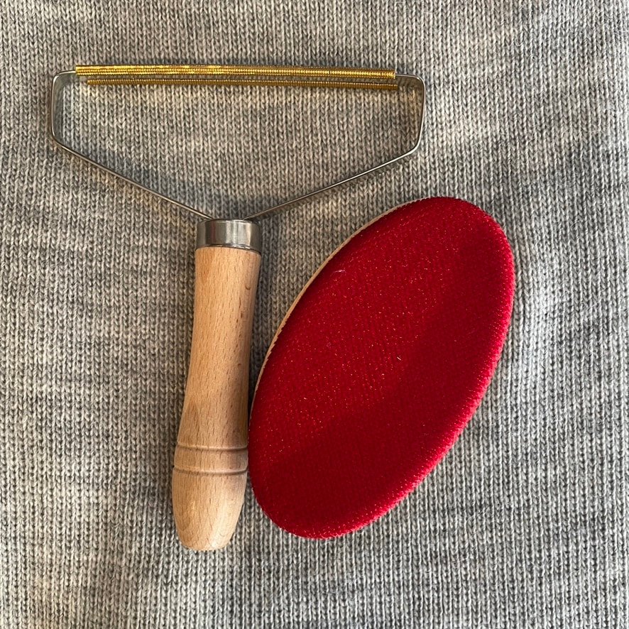 Lint Remover - Depiller and Fuzz Remover - Lint Brush