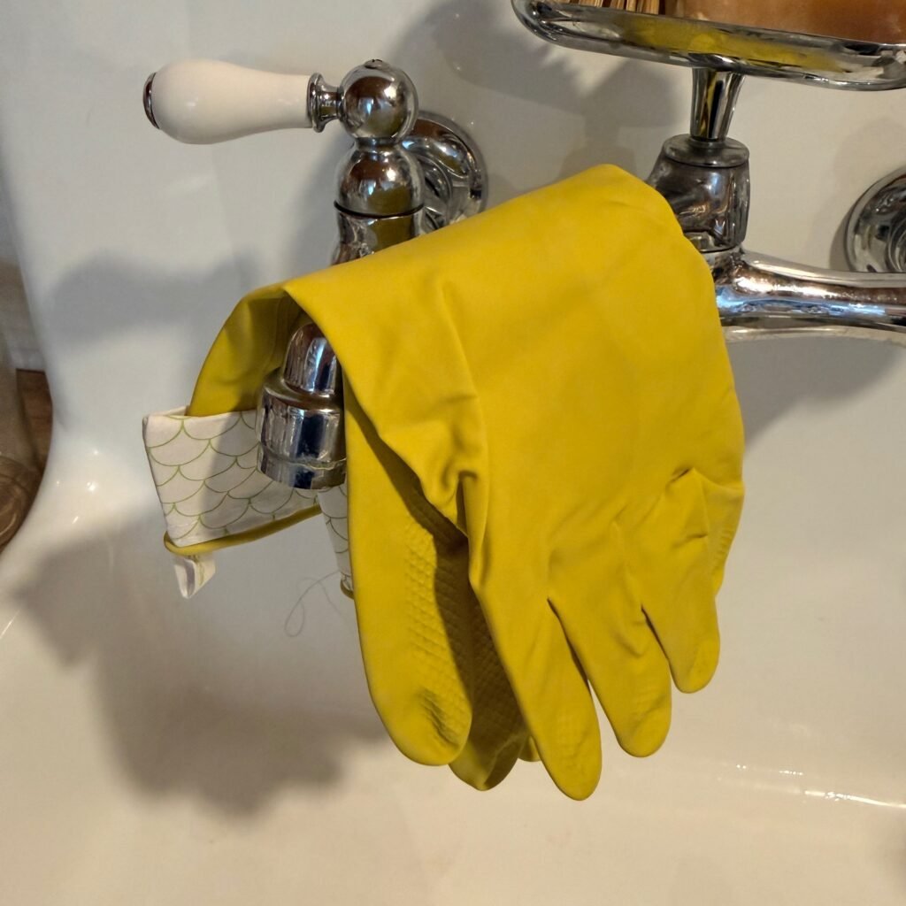 Natural Latex Dish Washing Gloves (Soft Lined Cuffed) (kitchen gloves, not rubber gloves)
