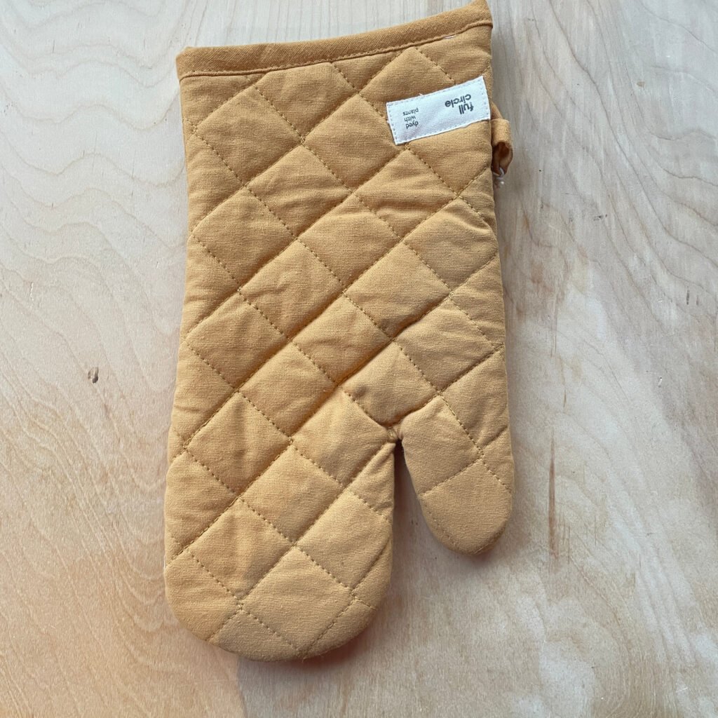 Pot Holder Oven Mitt and Trivet