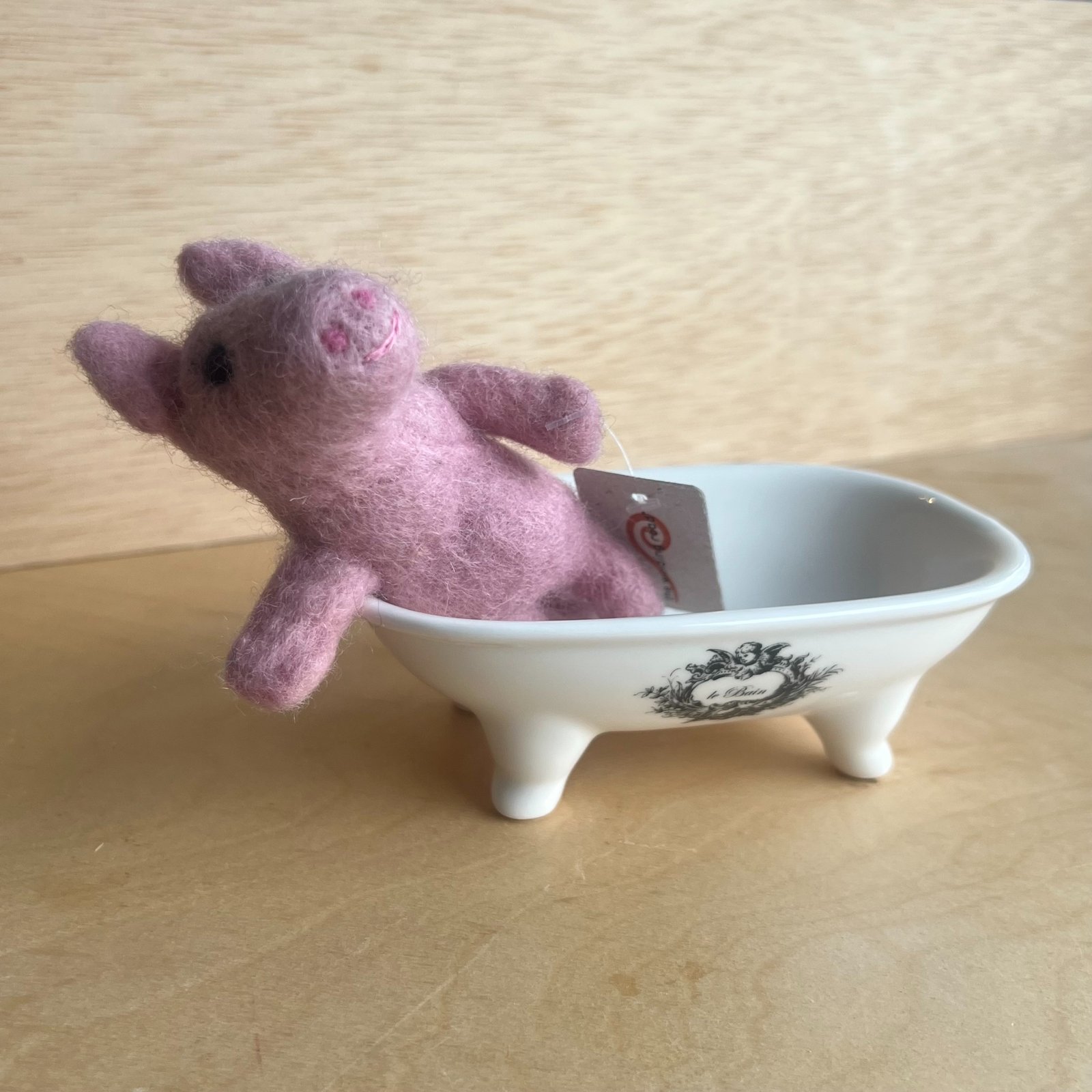 Ceramic, Diatomite, and Porcelain Soap Dishes